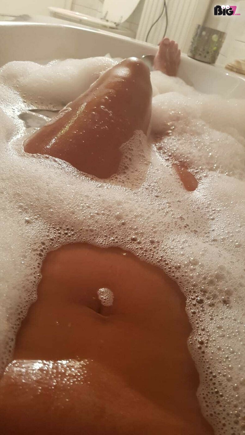 Mira-1 - deutsche Porno Darstellerin