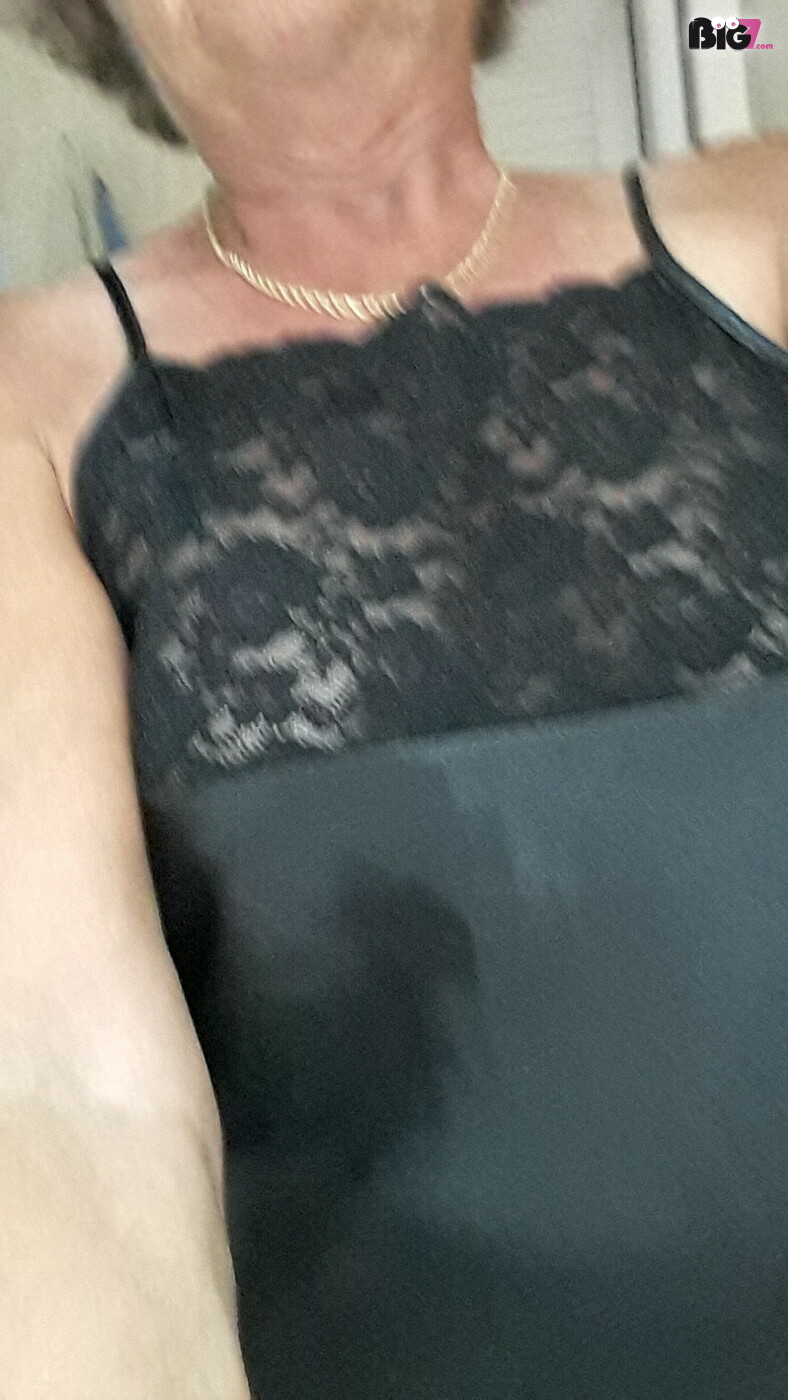 Nischan1 – Deutsche Porno Amateurin