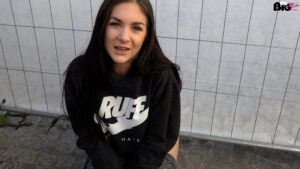 Lullugun - Deutsche Porno Amateurin