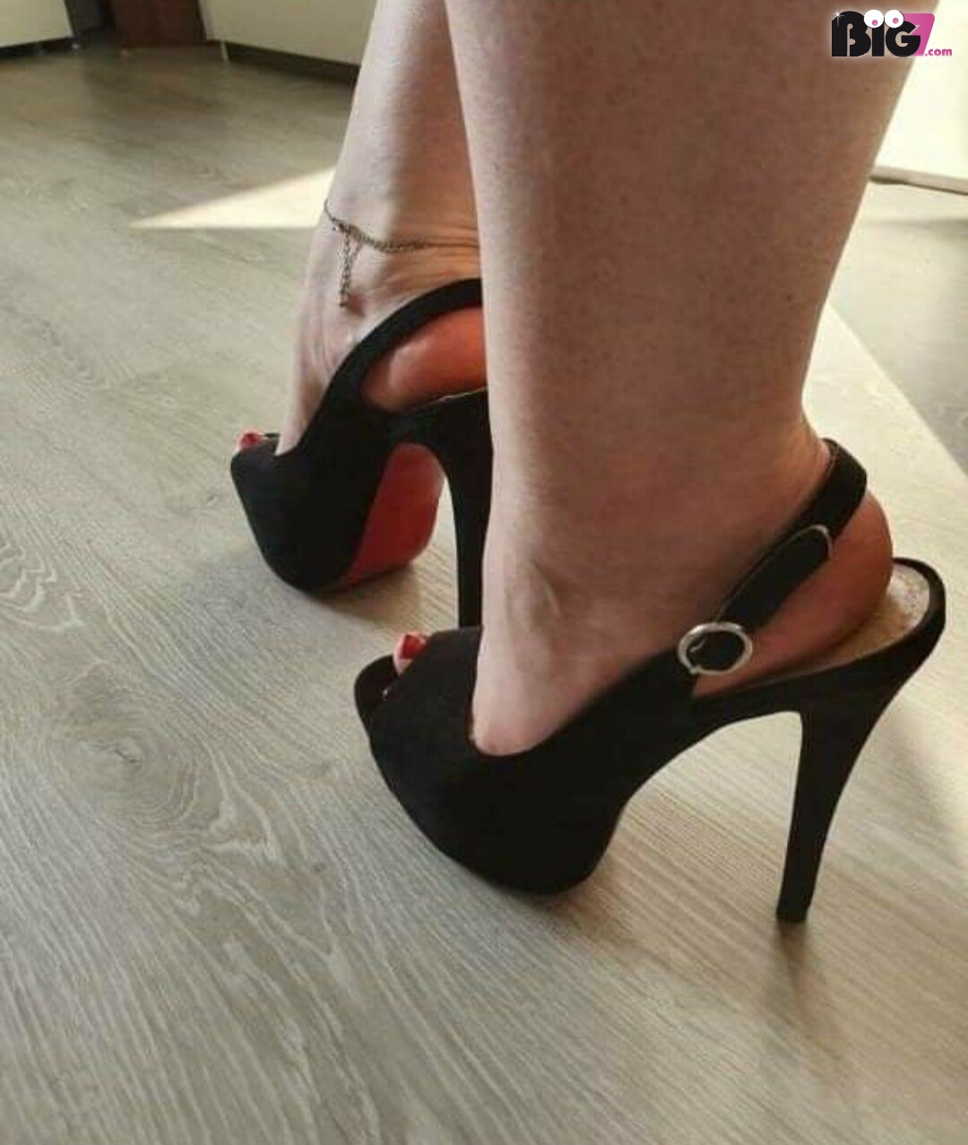 Feetlove96 – Deutsche Porno Amateurin