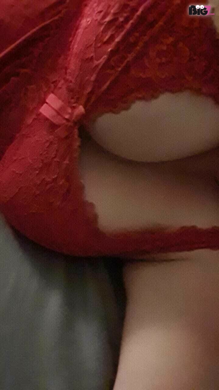 LadyYou11 – Deutsche Porno Amateurin