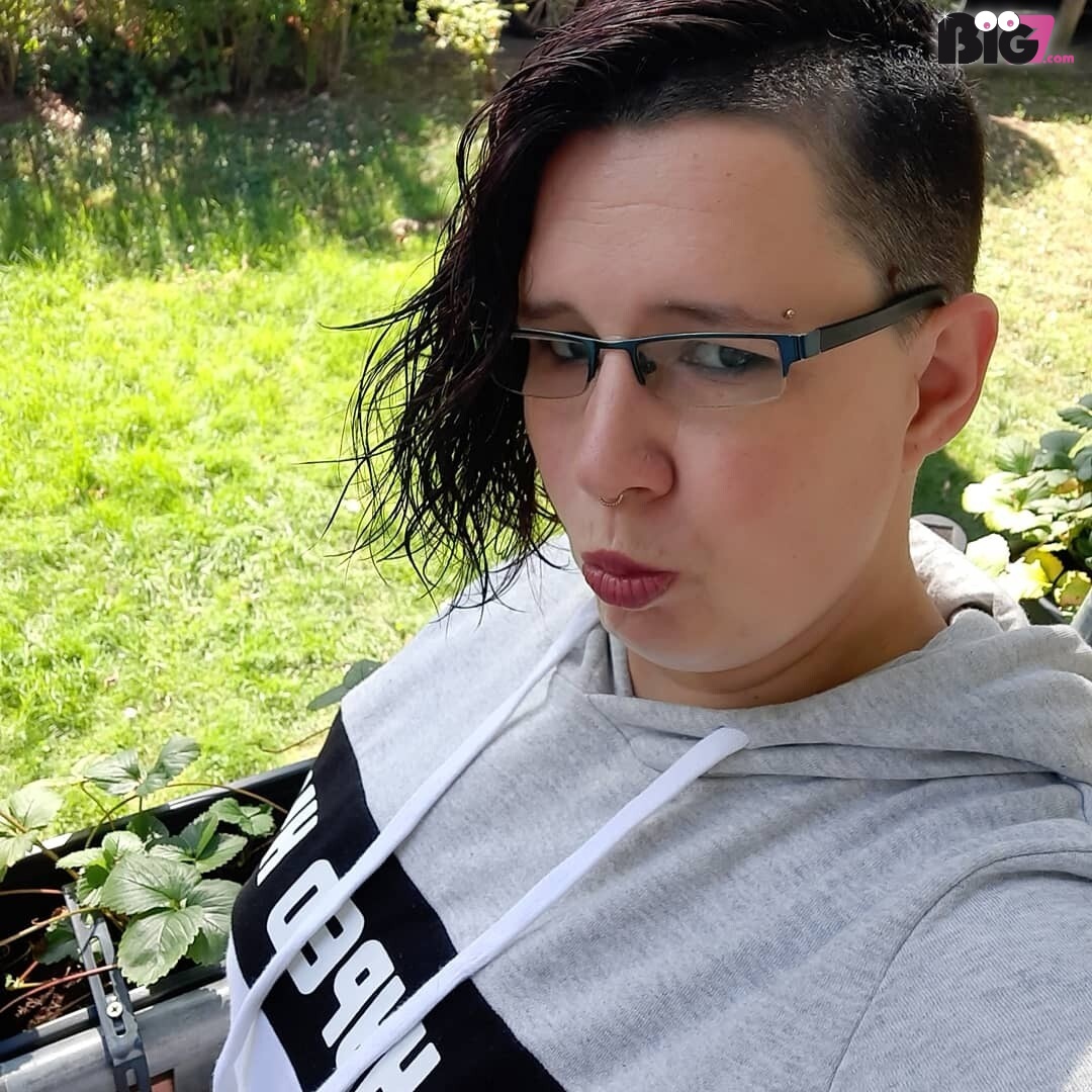 Betty25 – Deutsche Porno Amateurin