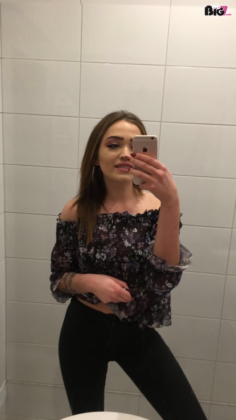 ChloeKISSx - deutsche Porno Darstellerin