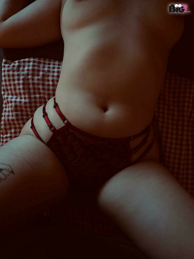 Linahrxo – Deutsche Porno Amateurin