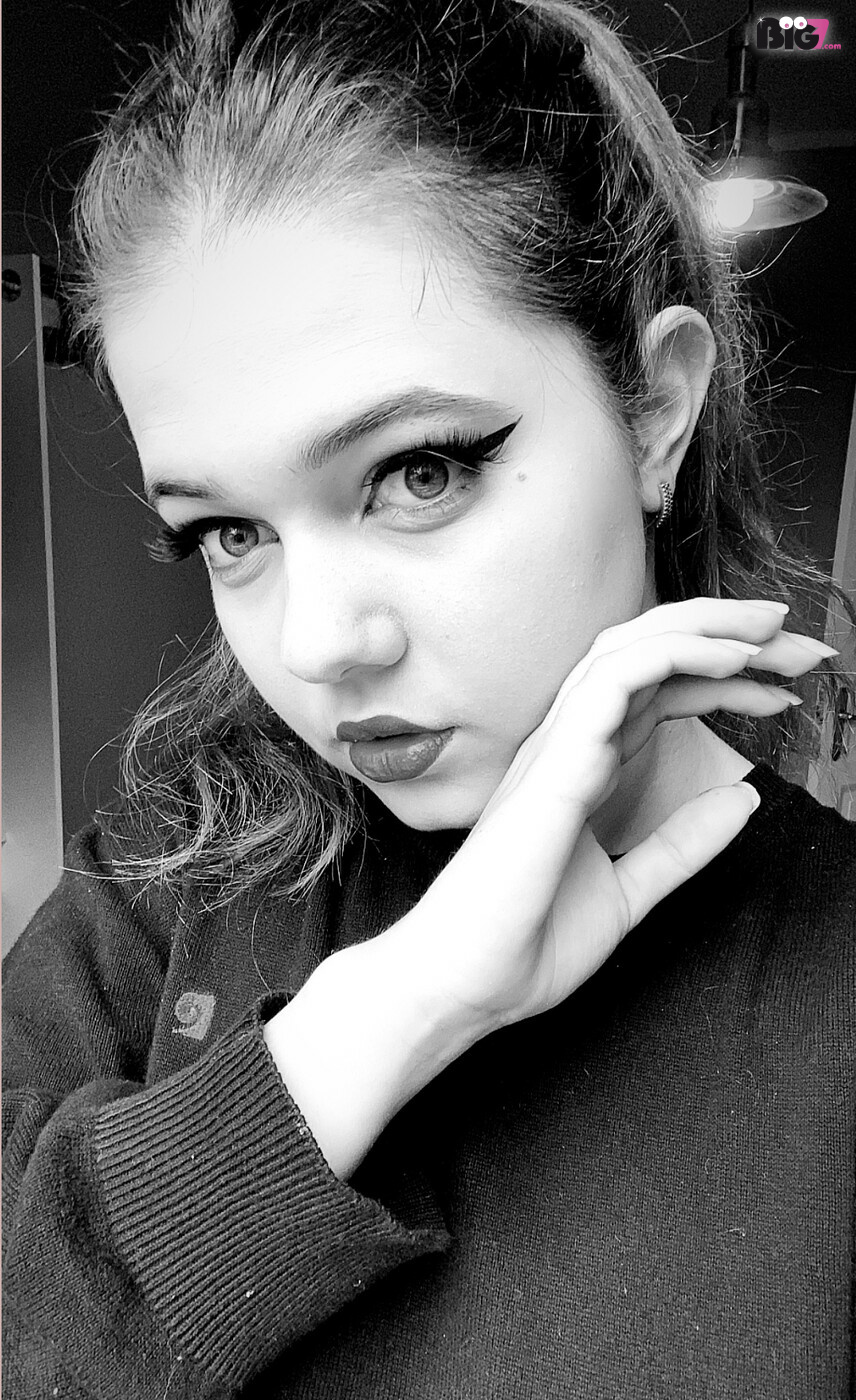 MollyJoy - deutsche Porno Darstellerin