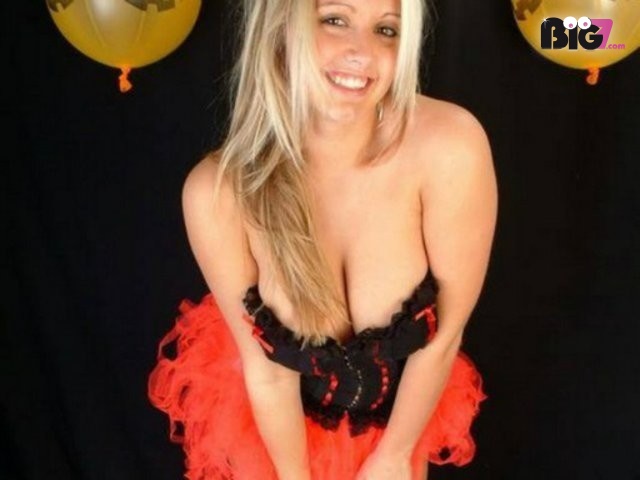 Juliacam – Deutsche Porno Amateurin