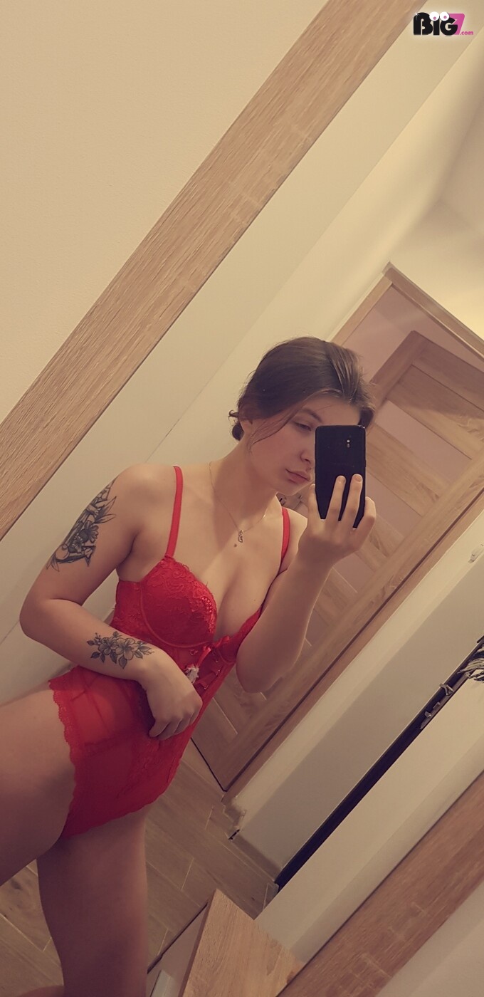 NicolSexy - deutsche Porno Darstellerin