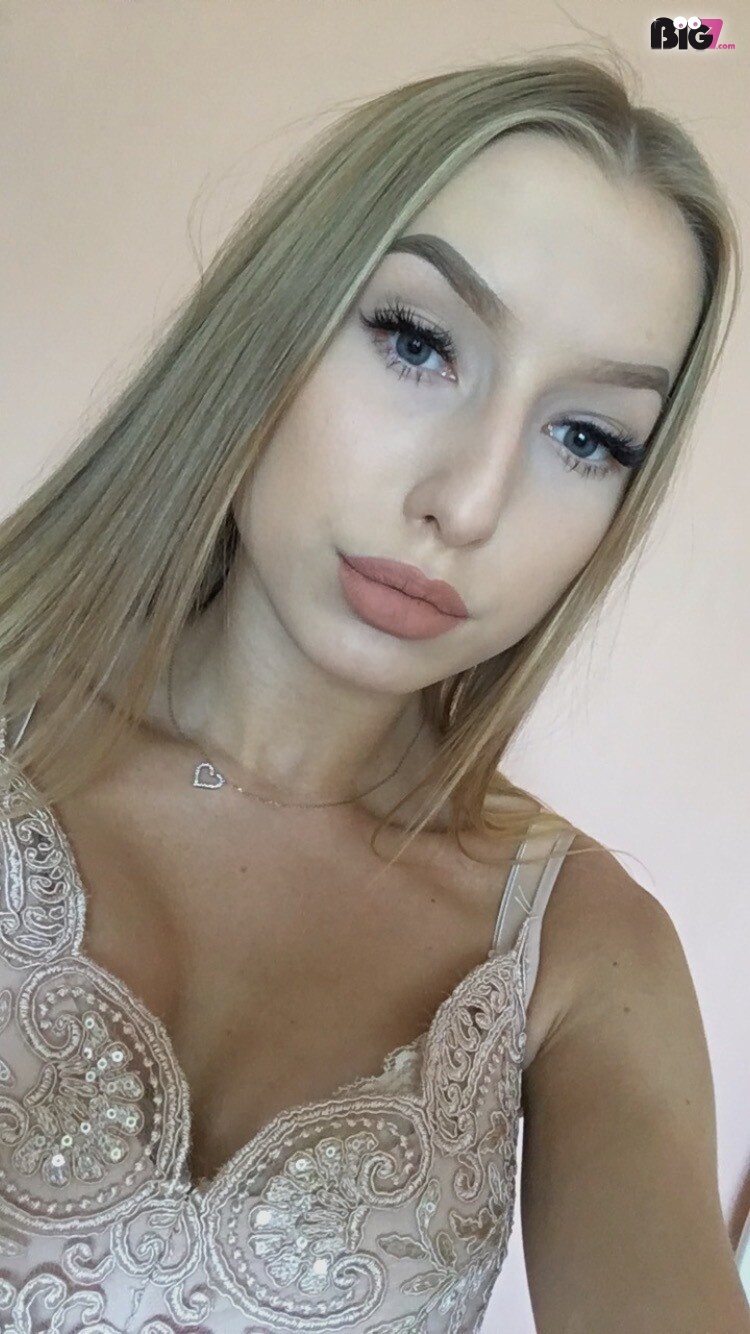 NicoleCarpintero – Deutsche Porno Amateurin