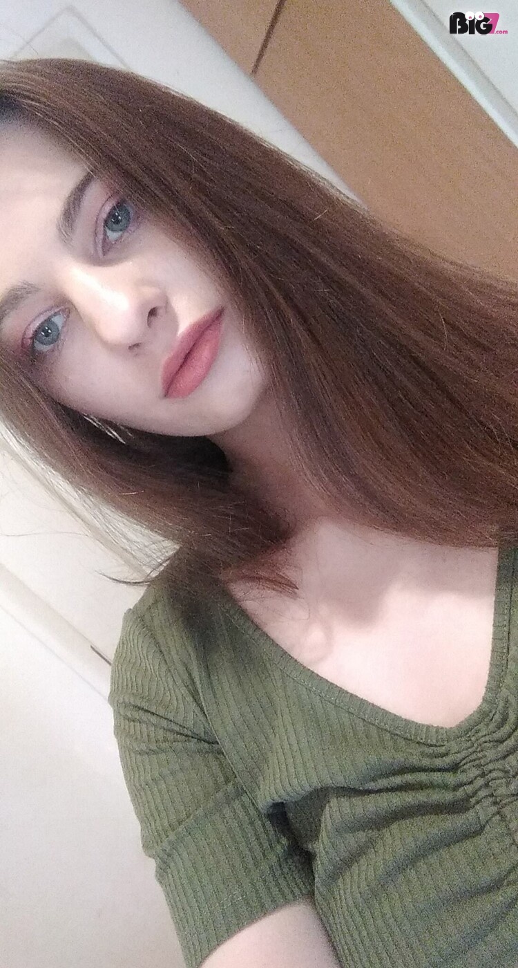 Laura1998 – Deutsche Porno Amateurin