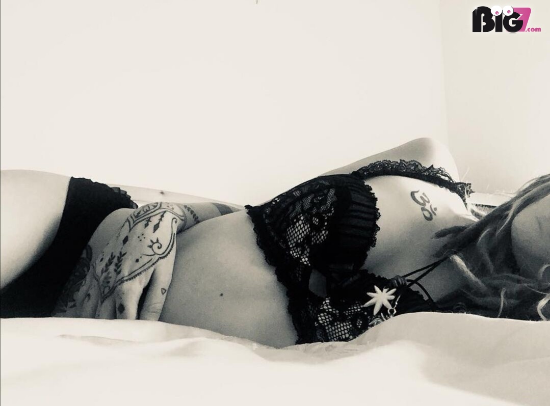 SecretZoe - deutsche Porno Darstellerin