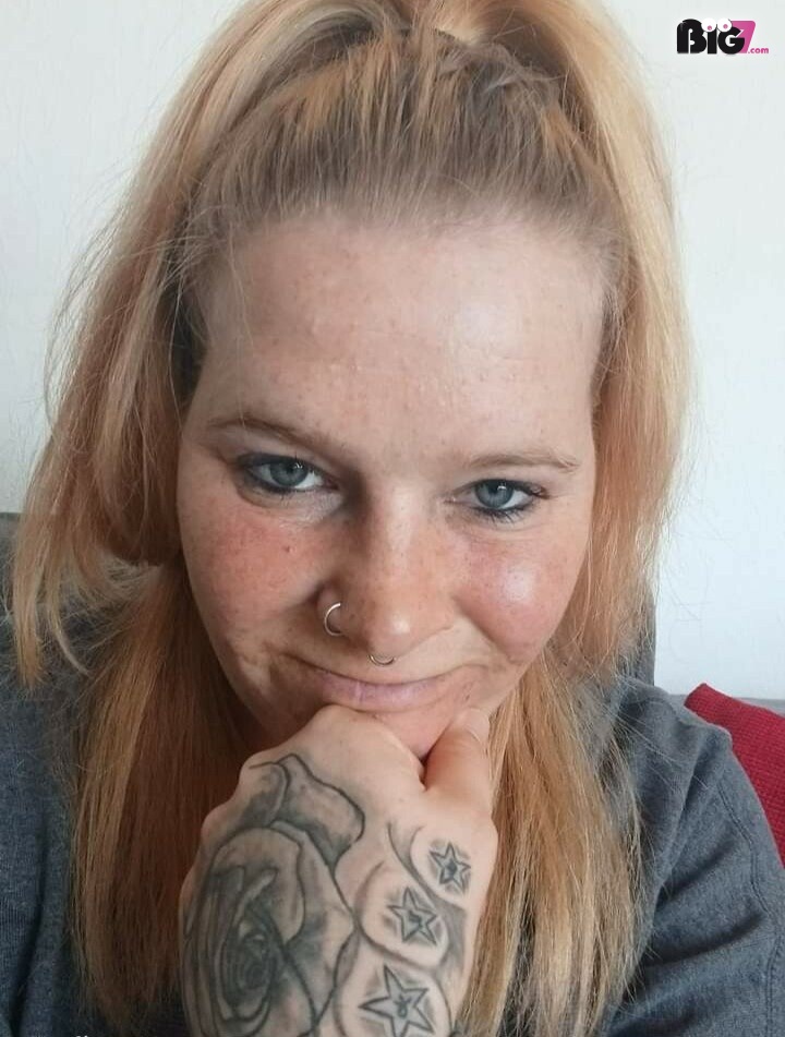 Annideluxe – Deutsche Porno Amateurin