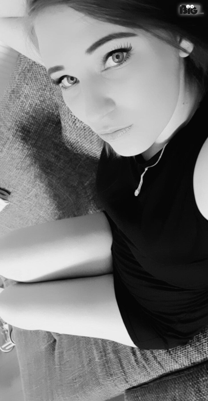 HotKitti – Deutsche Porno Amateurin