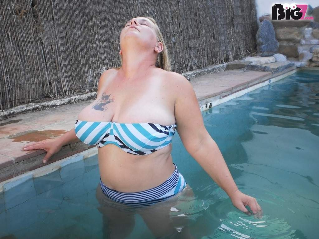johanna77 - deutsche Porno Darstellerin