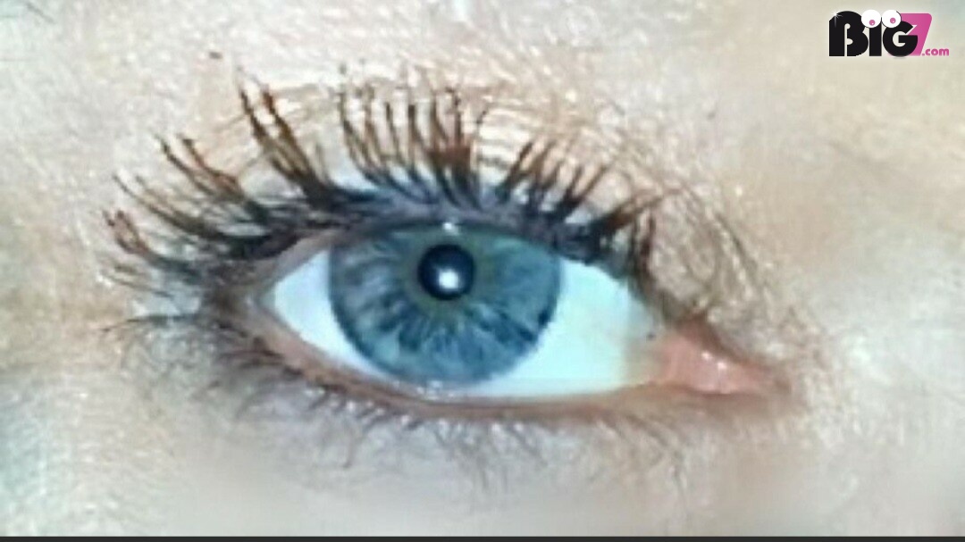Xblueeyex - deutsche Porno Darstellerin