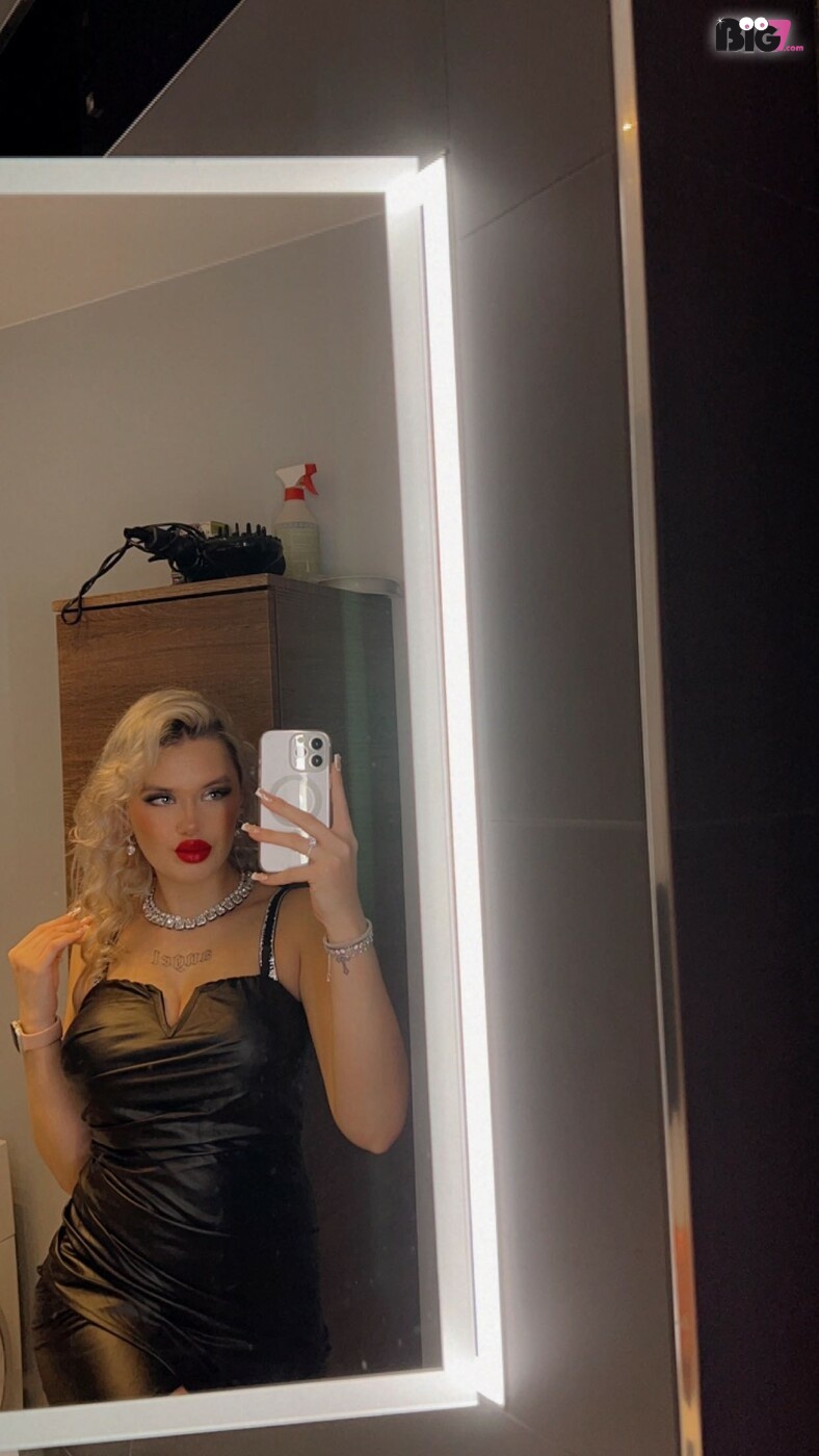 Nicci-Gold18 - deutsche Porno Darstellerin