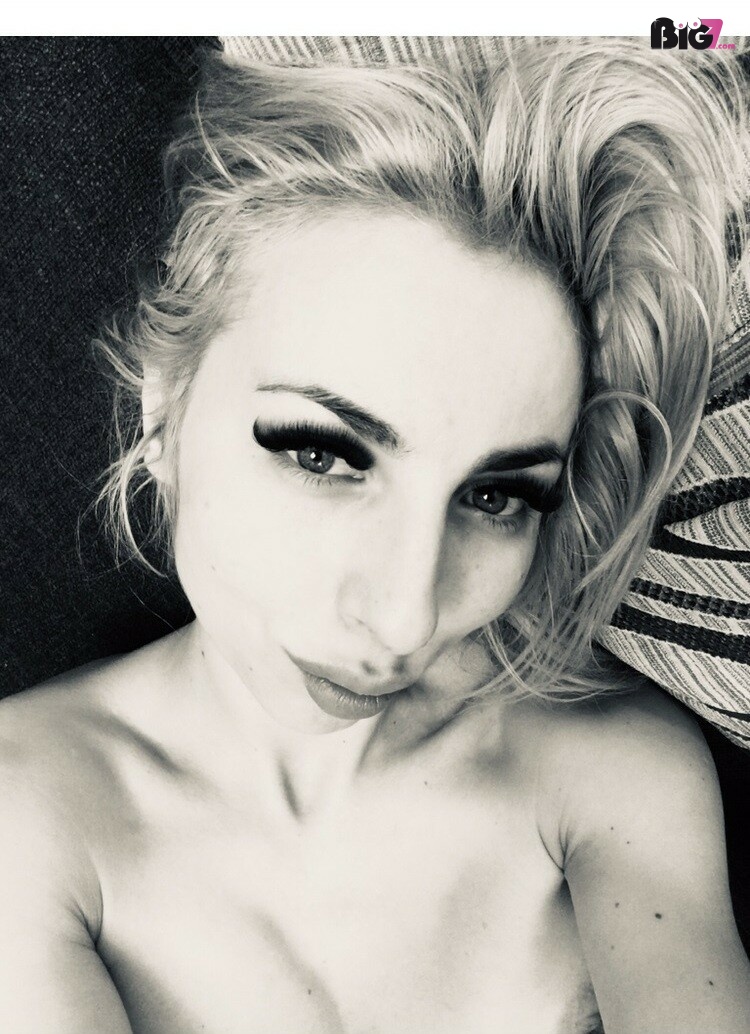 LunaBlonde - deutsche Porno Darstellerin