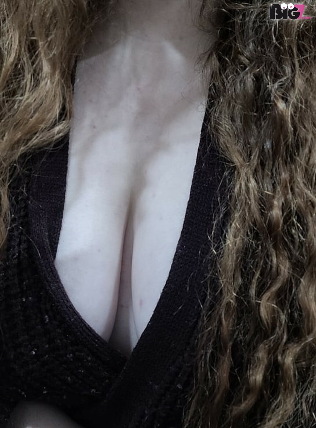 CheekyFruit - deutsche Porno Darstellerin