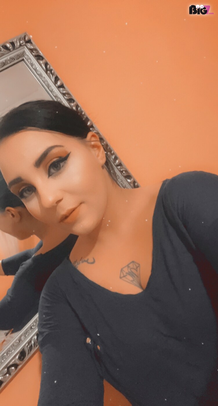 Mimi21 – Deutsche Porno Amateurin