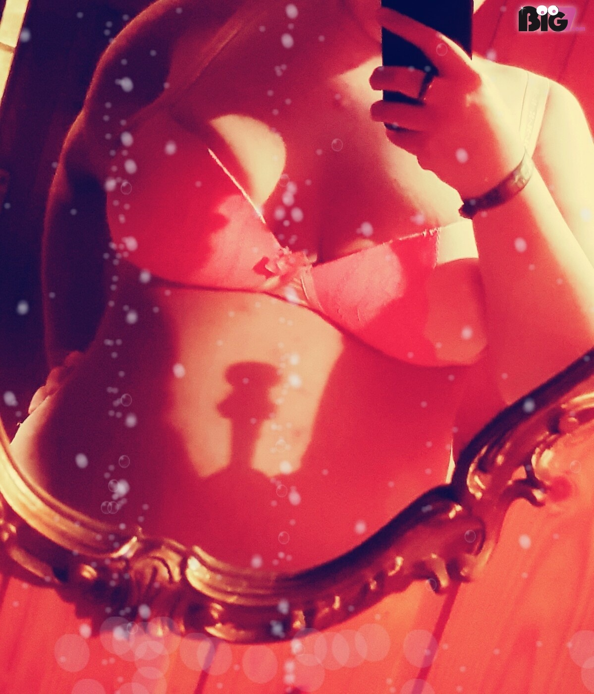 MytiaLove - deutsche Porno Darstellerin