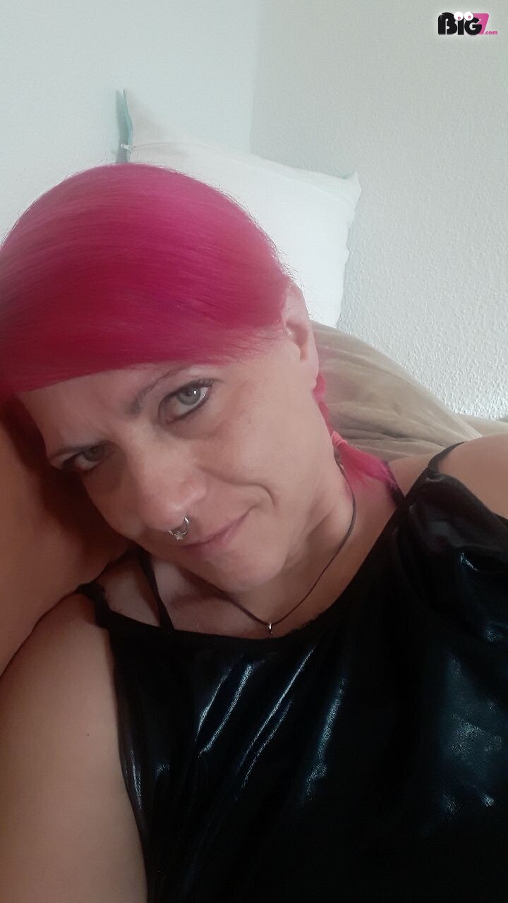 LadySkadi – Deutsche Porno Amateurin