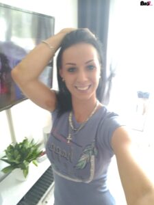 SexyMila28 - Deutsche Porno Amateurin