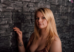 CrazyBlondii - Deutsche Porno Amateurin