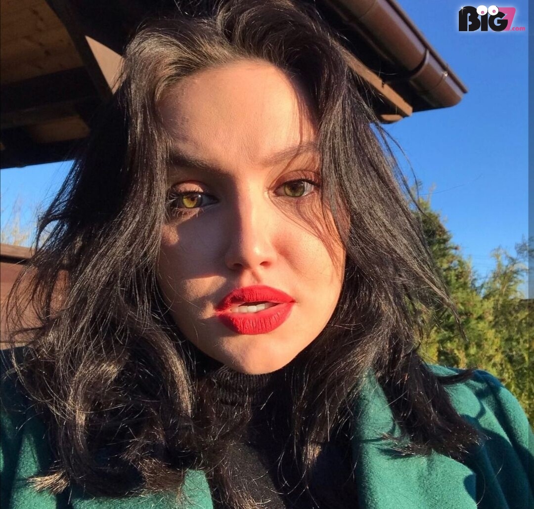 VirginiaYuang - deutsche Porno Darstellerin