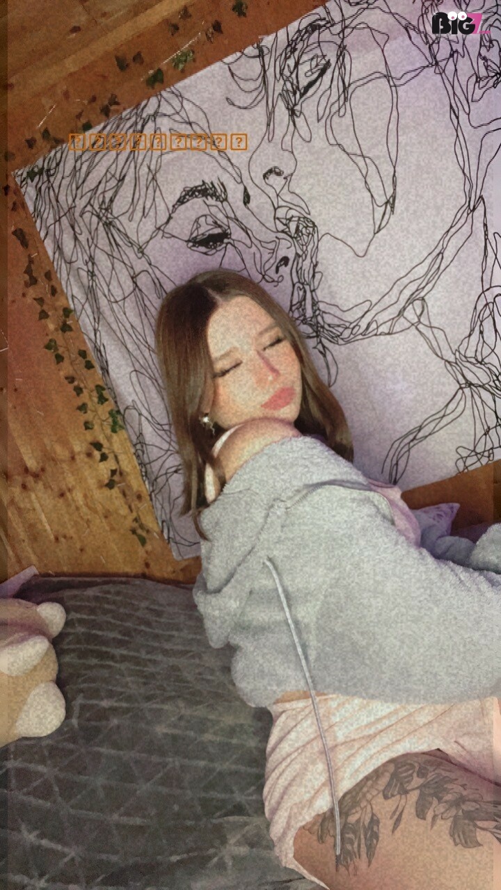 SweetTattooGirl - Deutsche Porno Amateurin