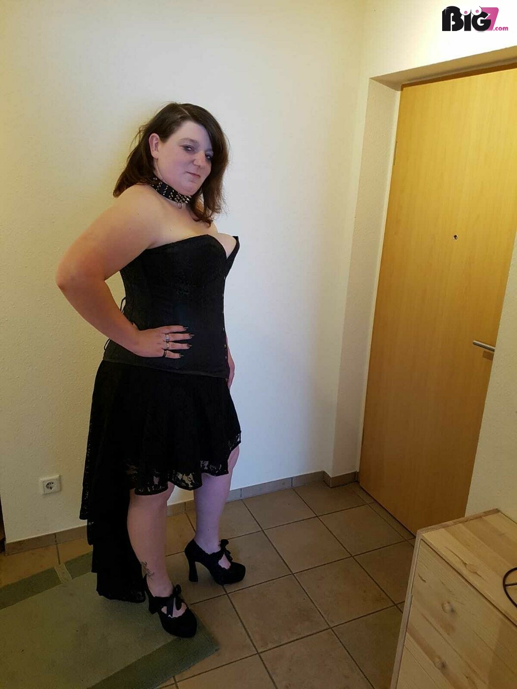 CurvyLaura – Deutsche Porno Amateurin