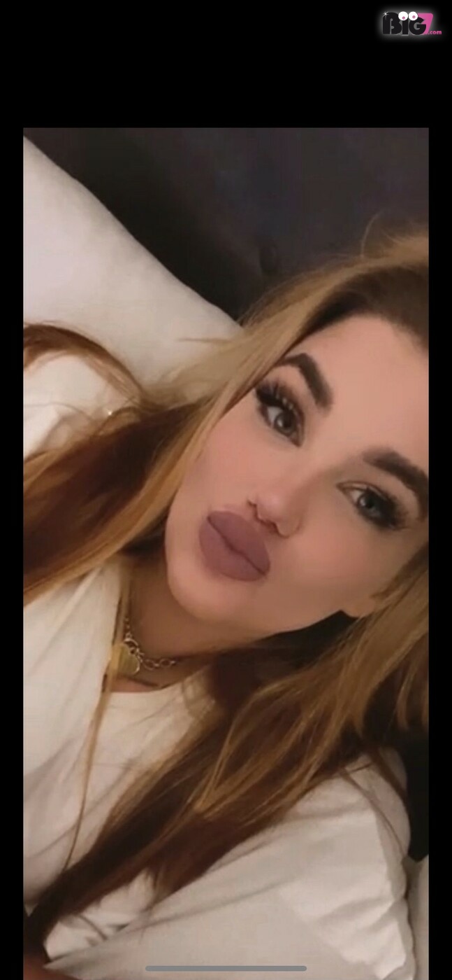 Lola3006 – Deutsche Porno Amateurin