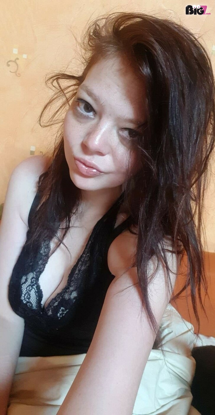 Hotbaby9 – Deutsche Porno Amateurin