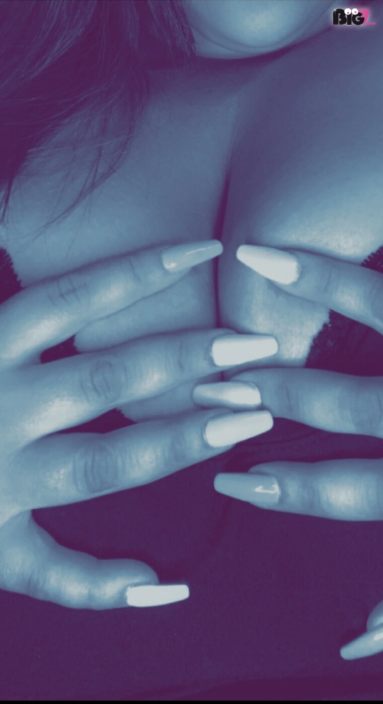 Curvyruby – Deutsche Porno Amateurin