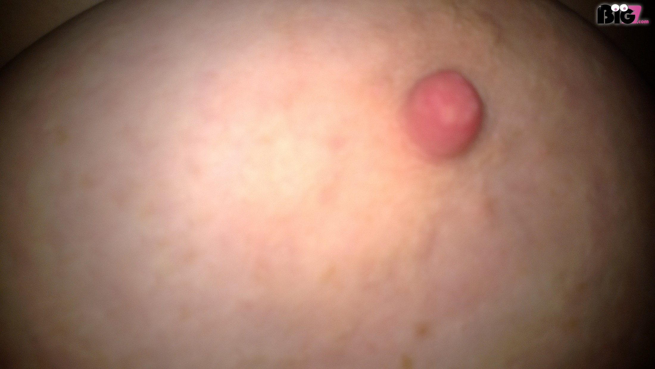 Knutschkugel - deutsche Porno Darstellerin