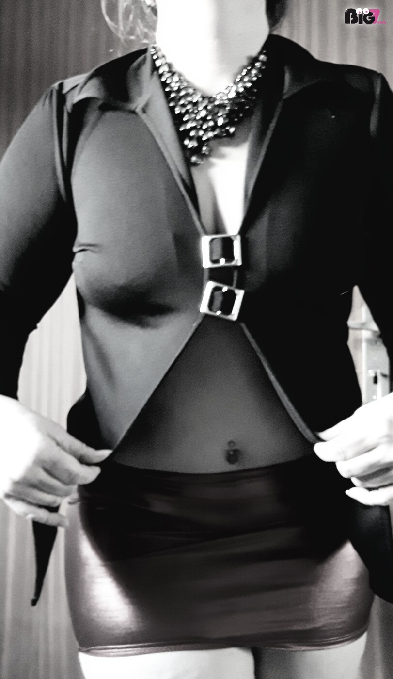 Jeannybitch – Deutsche Porno Amateurin