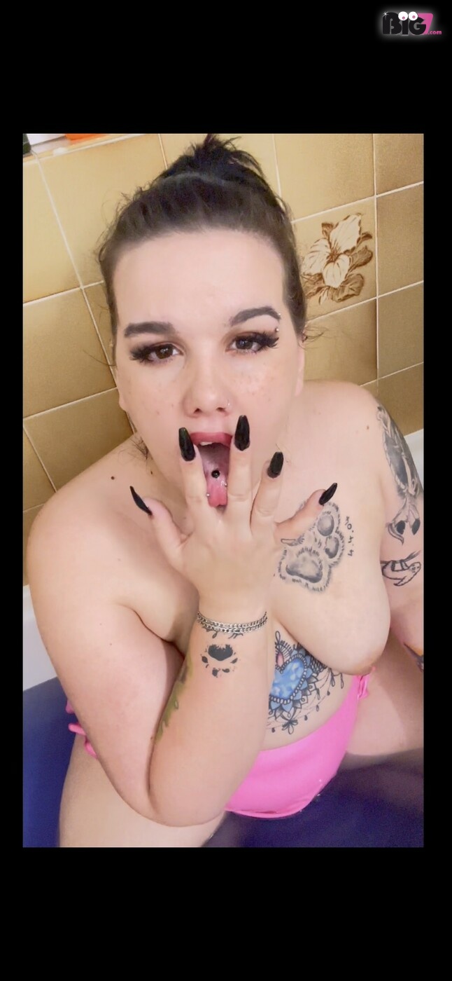 Lillyfee20 – Deutsche Porno Amateurin