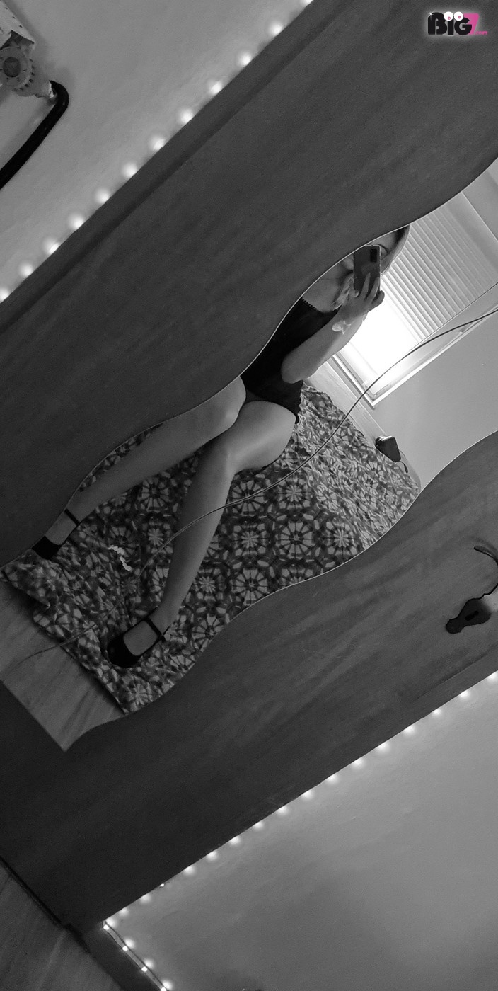 Leylaxoxo - deutsche Porno Darstellerin